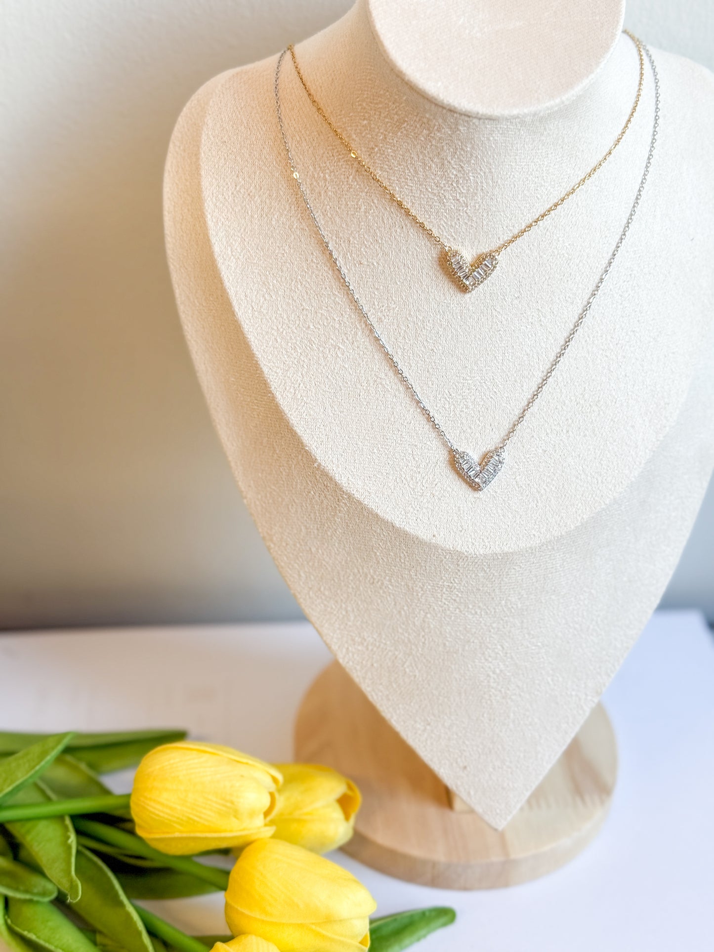 COLLANA FILO SOTTILE CUORE LUCENTE