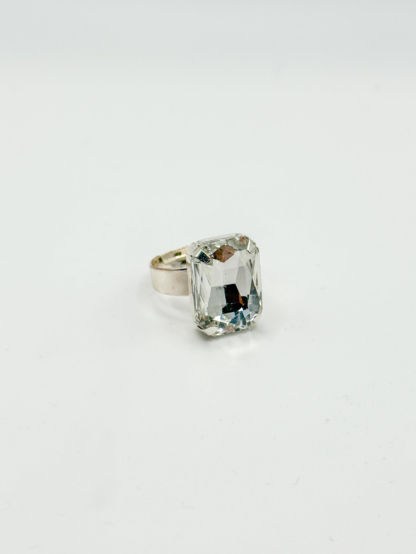 ANELLO PIETRA BIANCA
