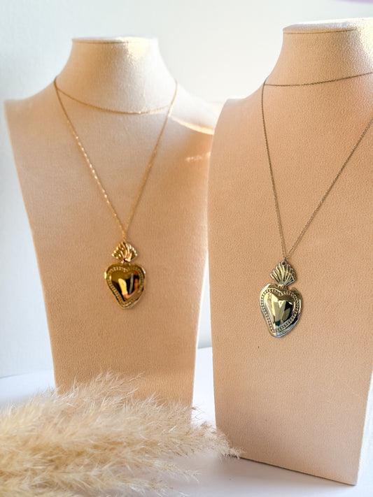 COLLANA FILO LUNGO CUORE SACRO