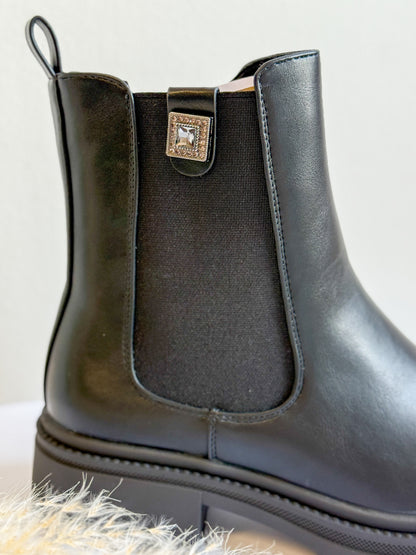 STIVALETTO NERO preordina