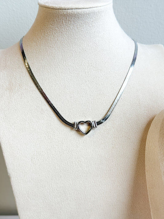 COLLANA CUORE AL CENTRO